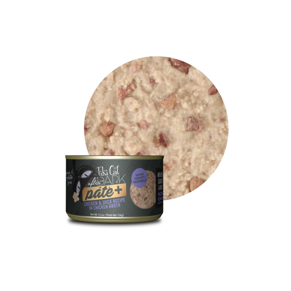 Paté para gatos de pollo y pato en caldo de pollo muestra